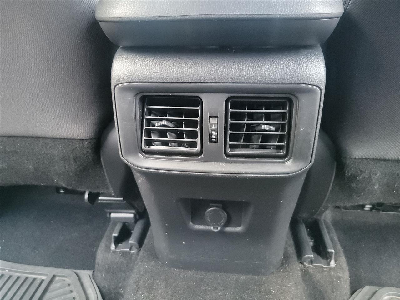 Toyota RAV4 Hybrid LE 2022