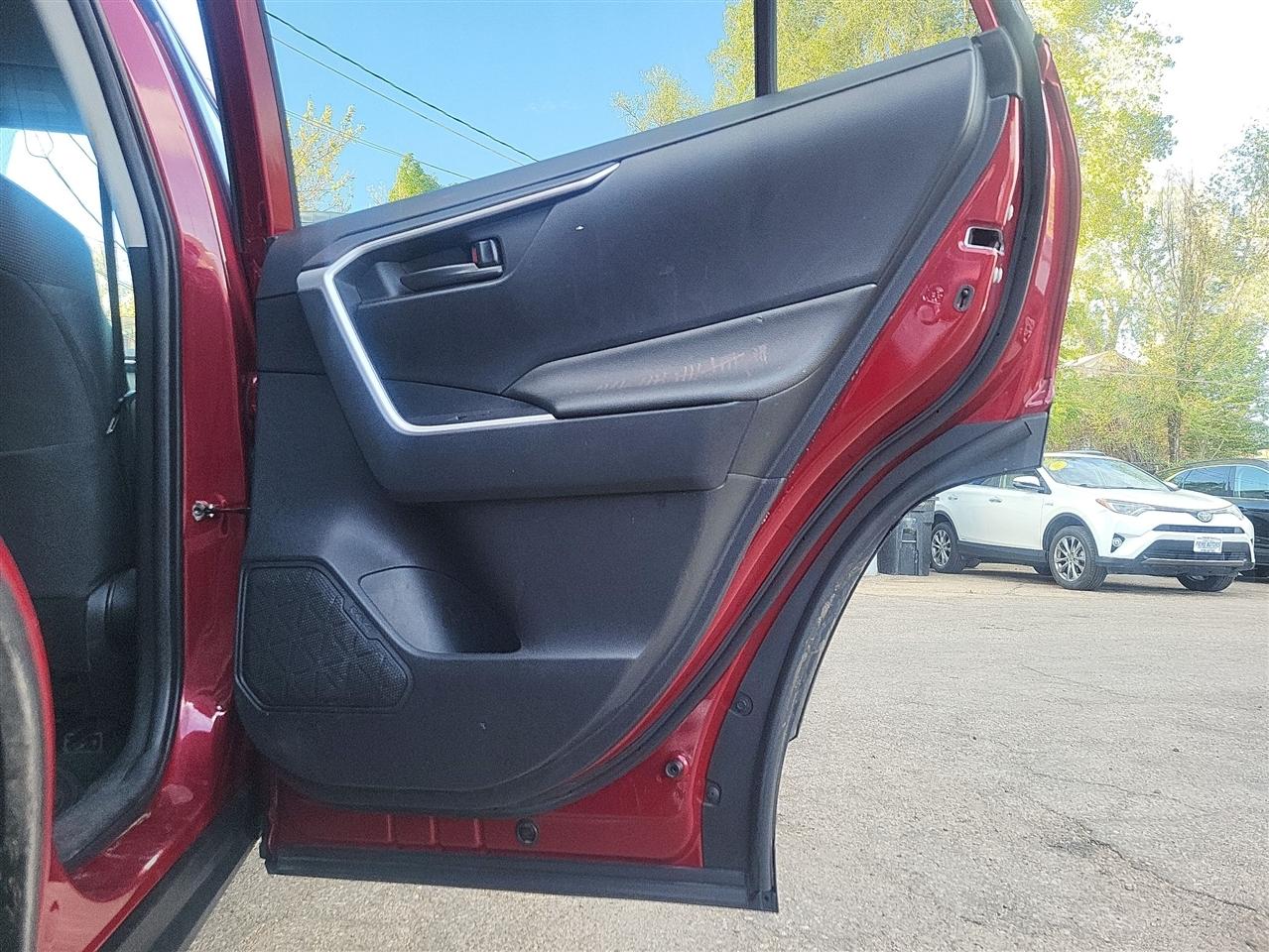 Toyota RAV4 Hybrid LE 2022