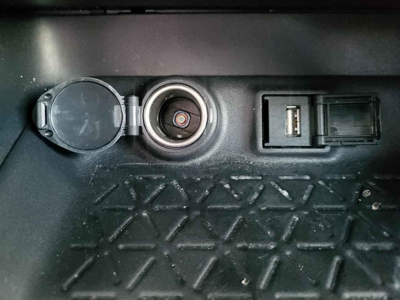 Toyota RAV4 Hybrid LE 2022