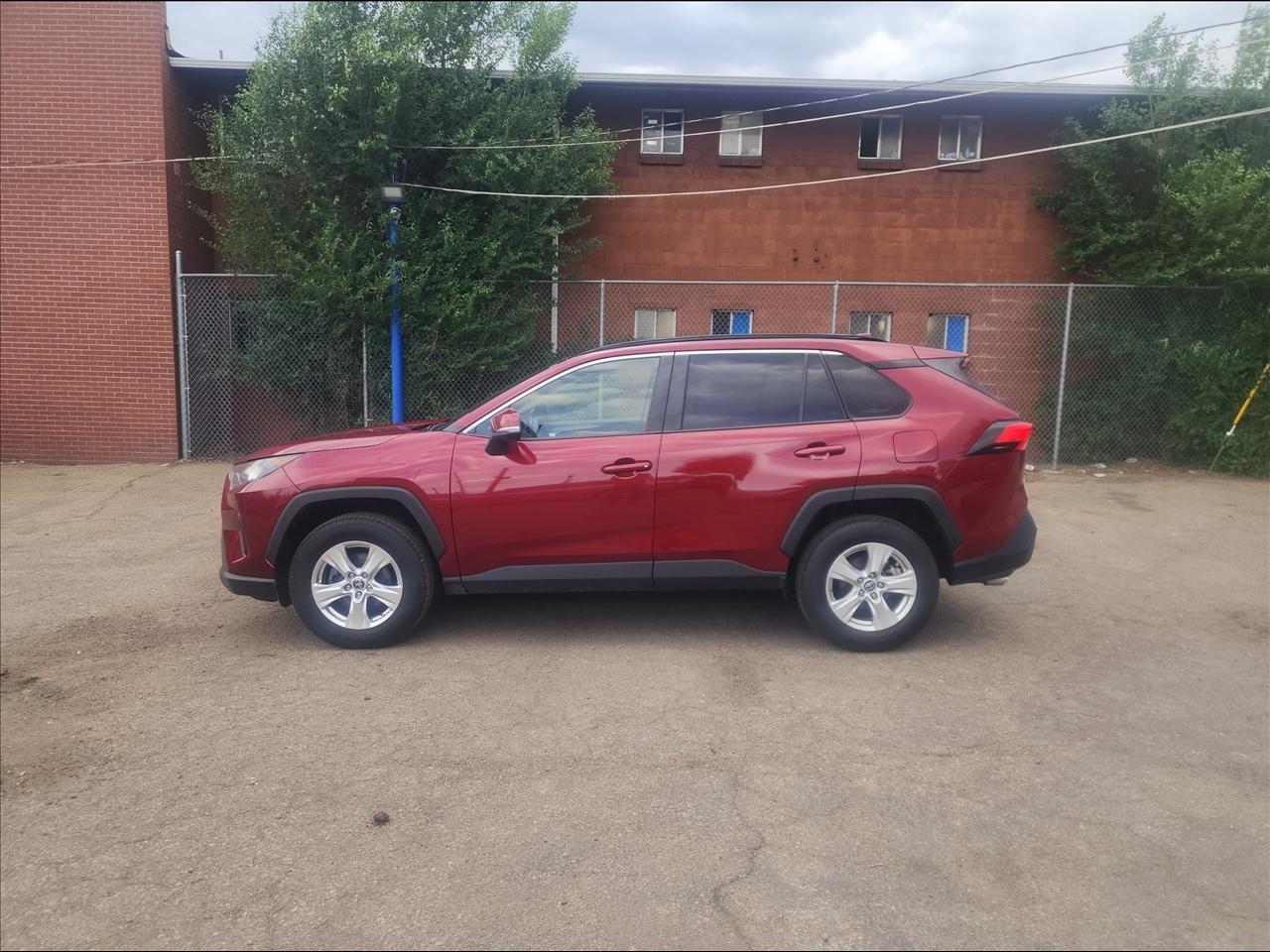 2022 Toyota RAV4 Hybrid LE