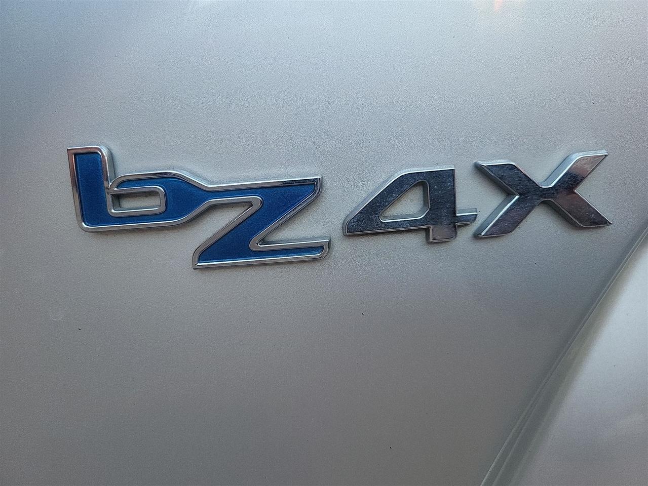 Toyota BZ4X XLE AWD 2023