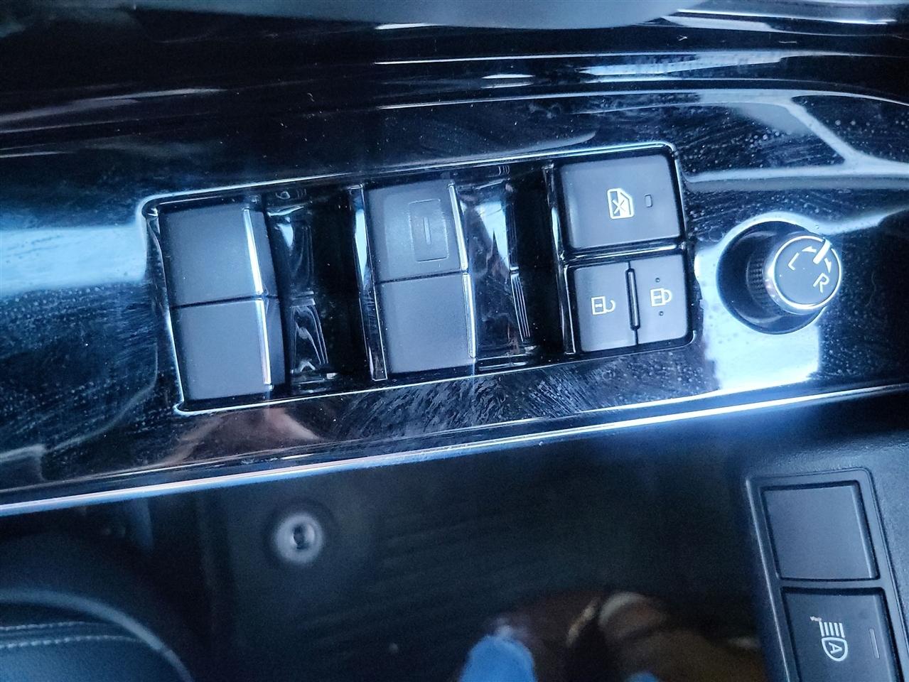 Toyota BZ4X XLE AWD 2023