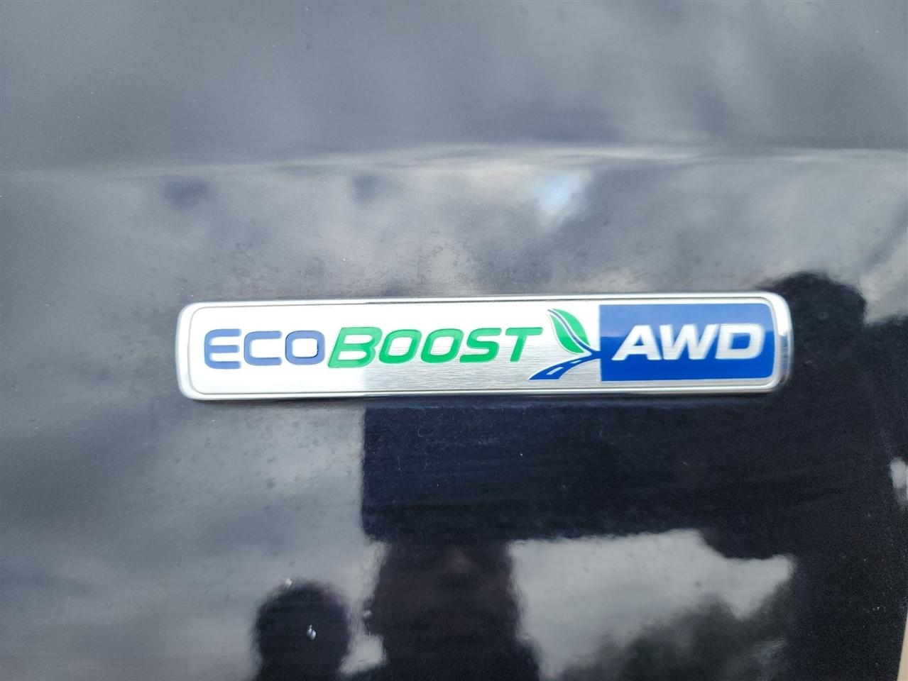 Ford Escape Titanium 4WD 2020