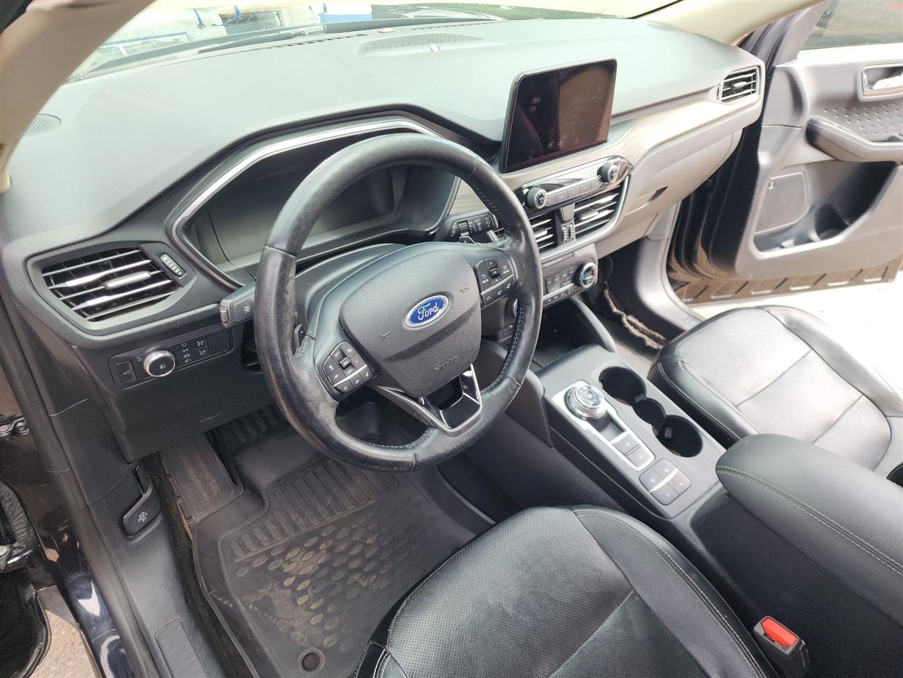 Ford Escape Titanium 4WD 2020
