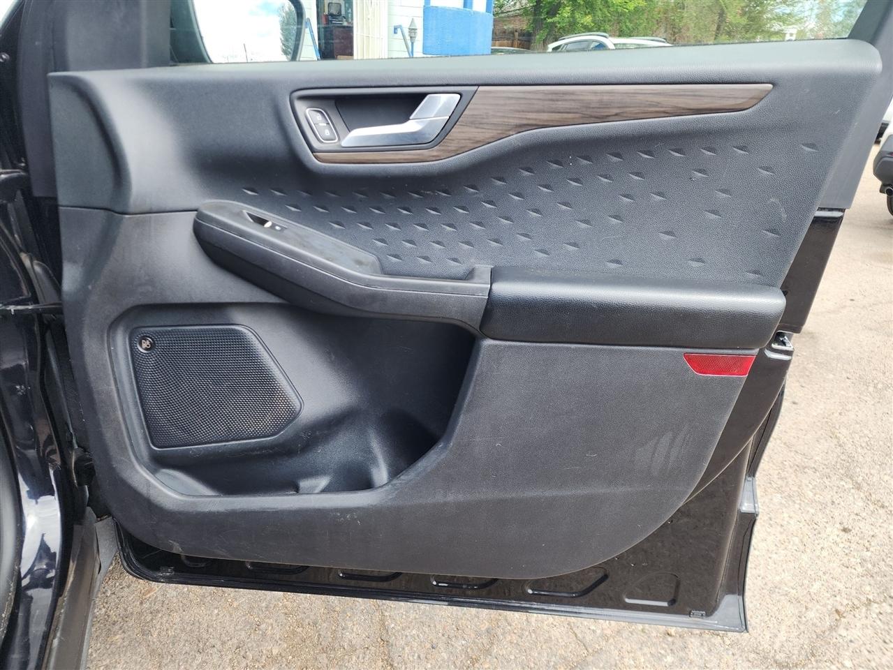 Ford Escape Titanium 4WD 2020