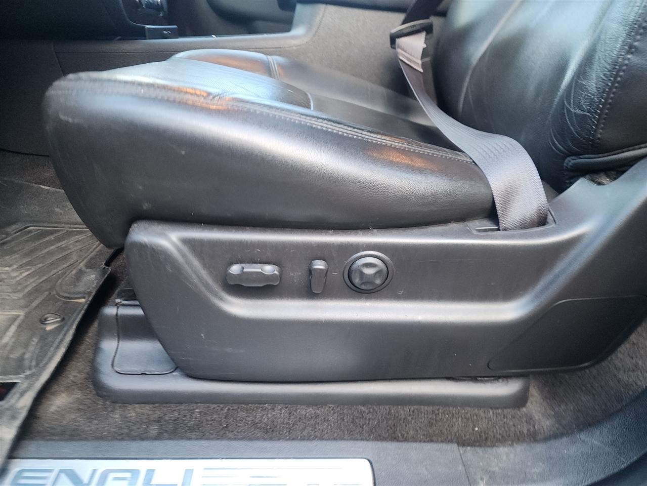 GMC Yukon Denali Denali 2013