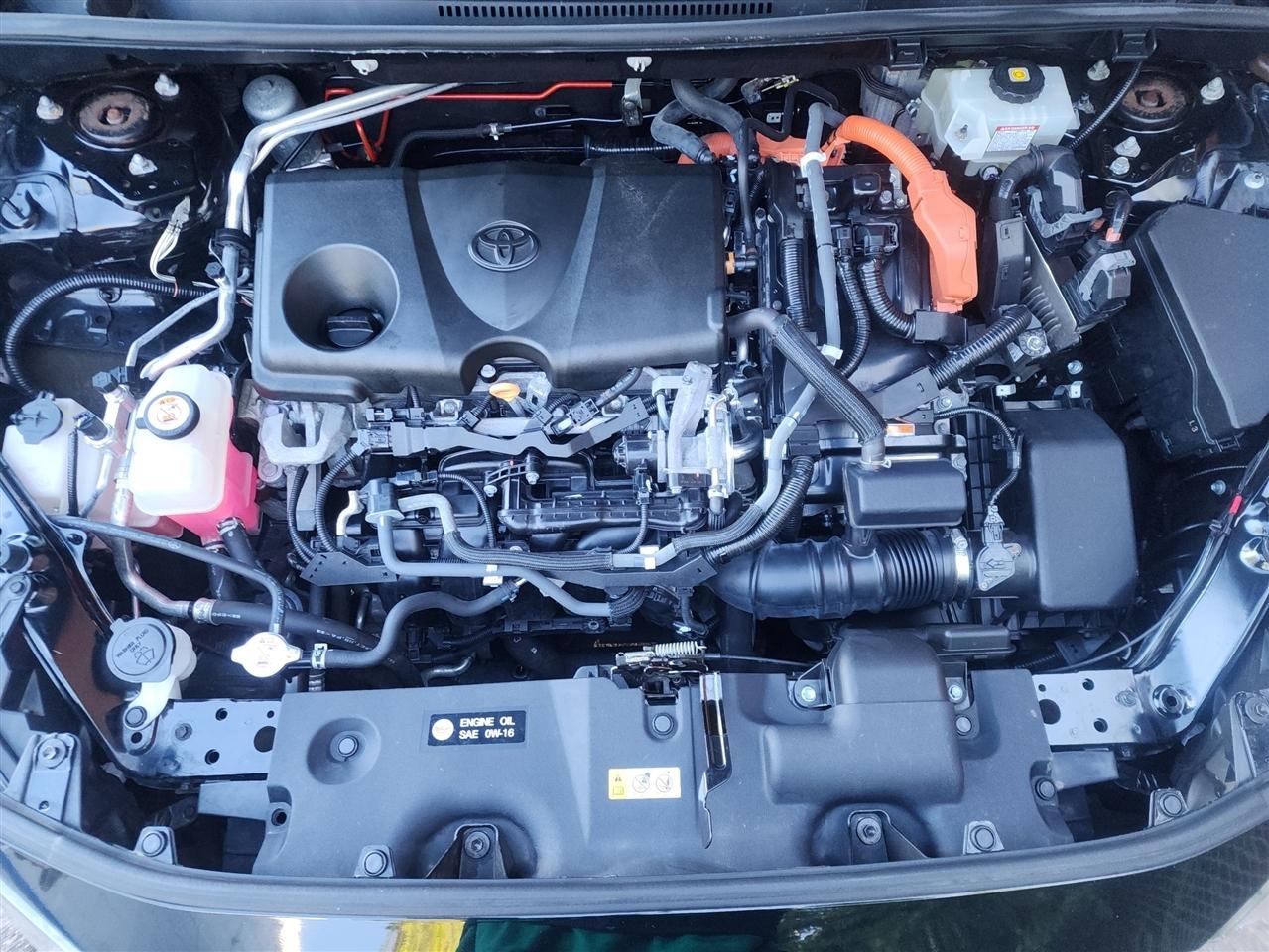 Toyota RAV4 Hybrid LE 2020