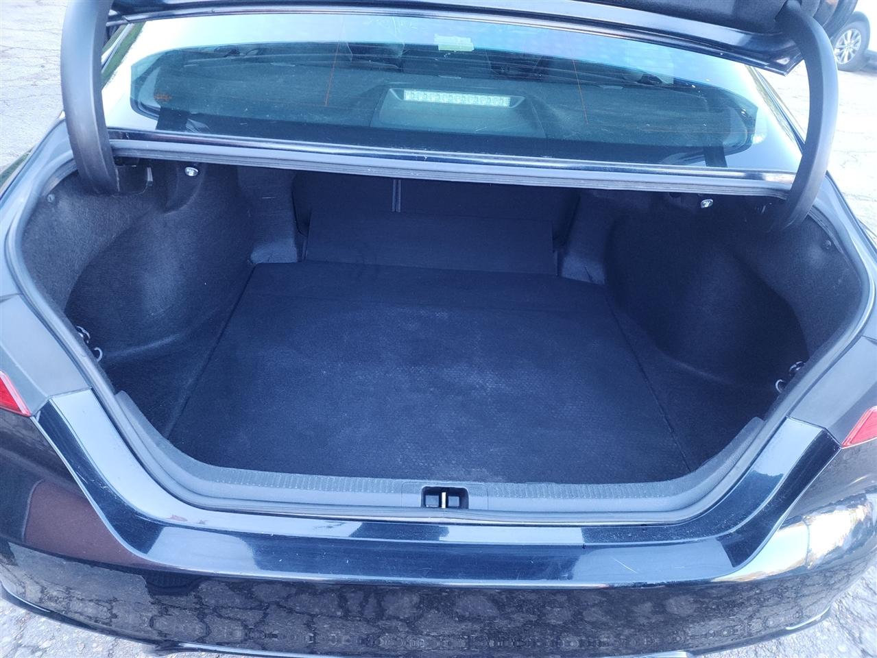 Toyota Camry XLE 2019