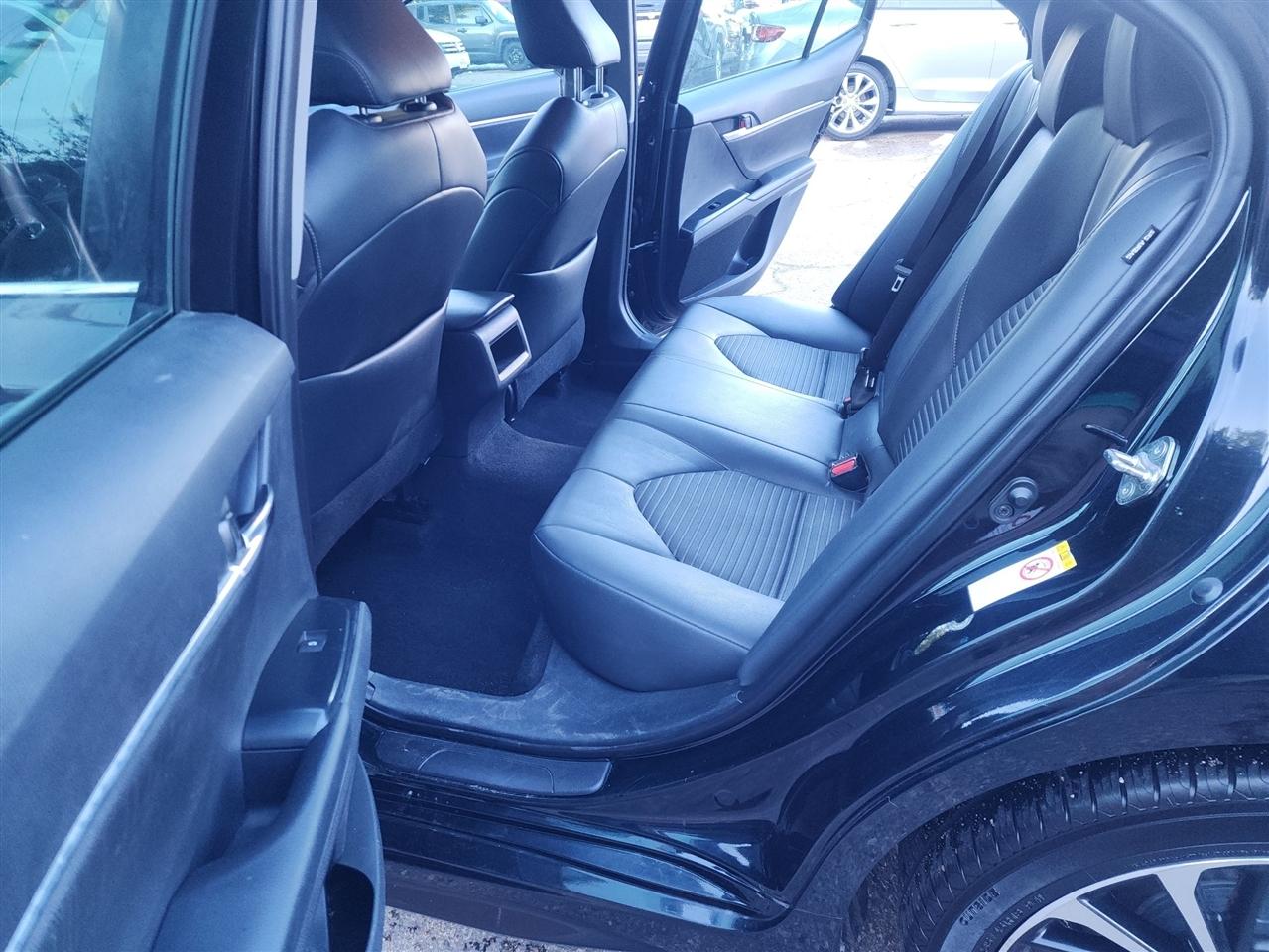 Toyota Camry XLE 2019