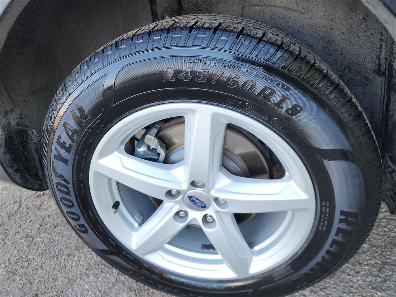 Ford Explorer Base FWD 2018