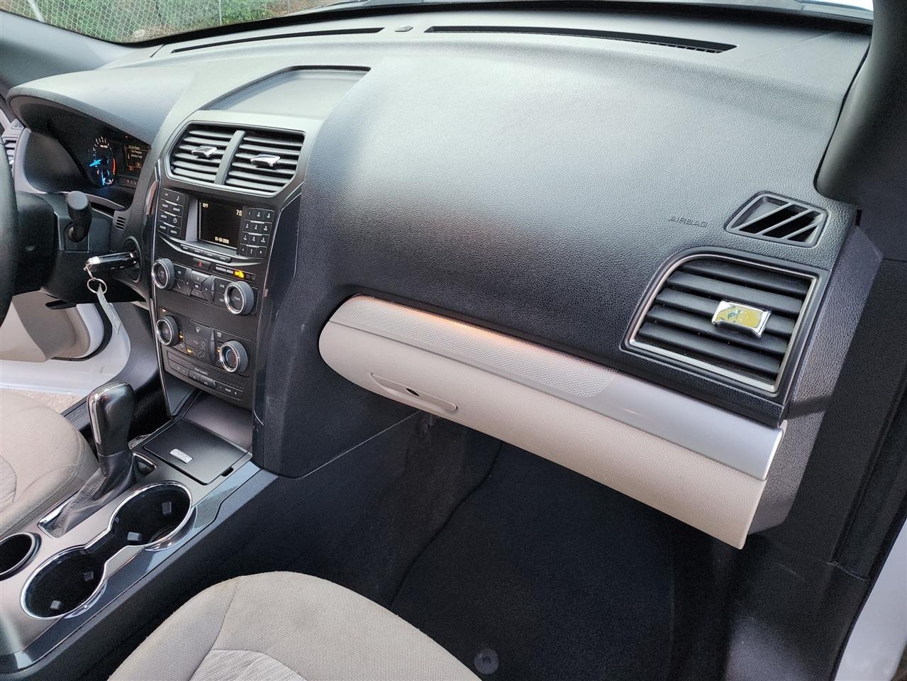 Ford Explorer Base FWD 2018