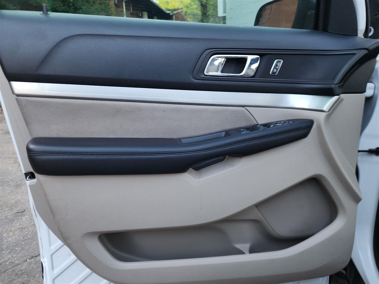 Ford Explorer Base FWD 2018