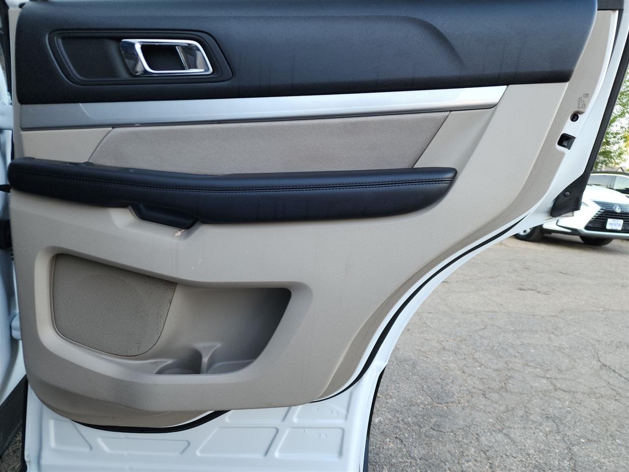 Ford Explorer Base FWD 2018