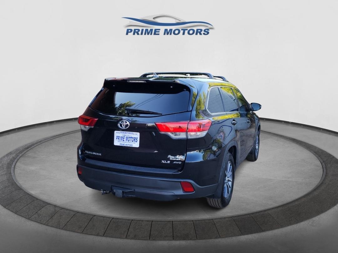 Toyota Highlander XLE AWD V6 2017