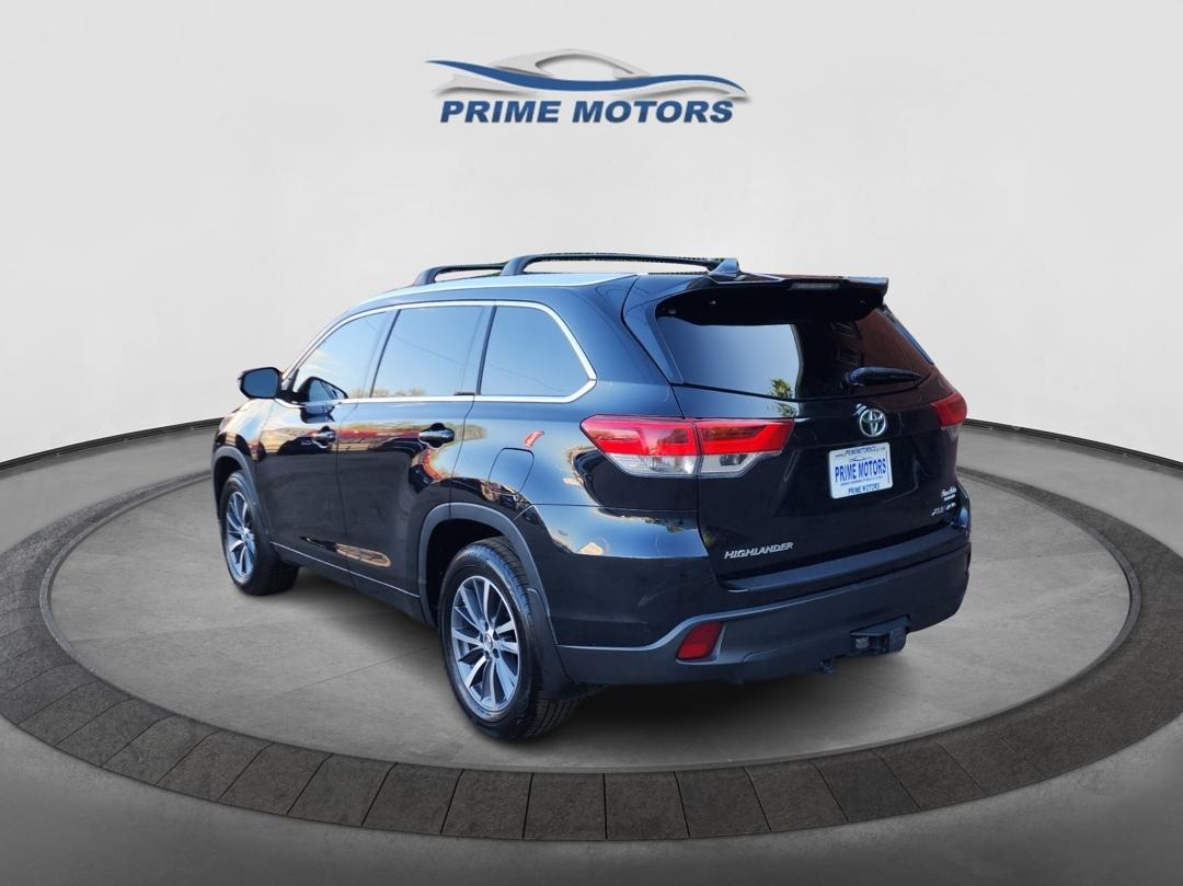 Toyota Highlander XLE AWD V6 2017