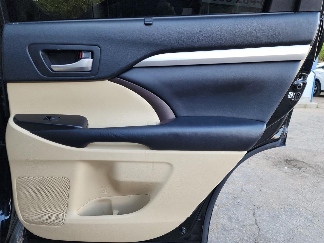Toyota Highlander XLE AWD V6 2017