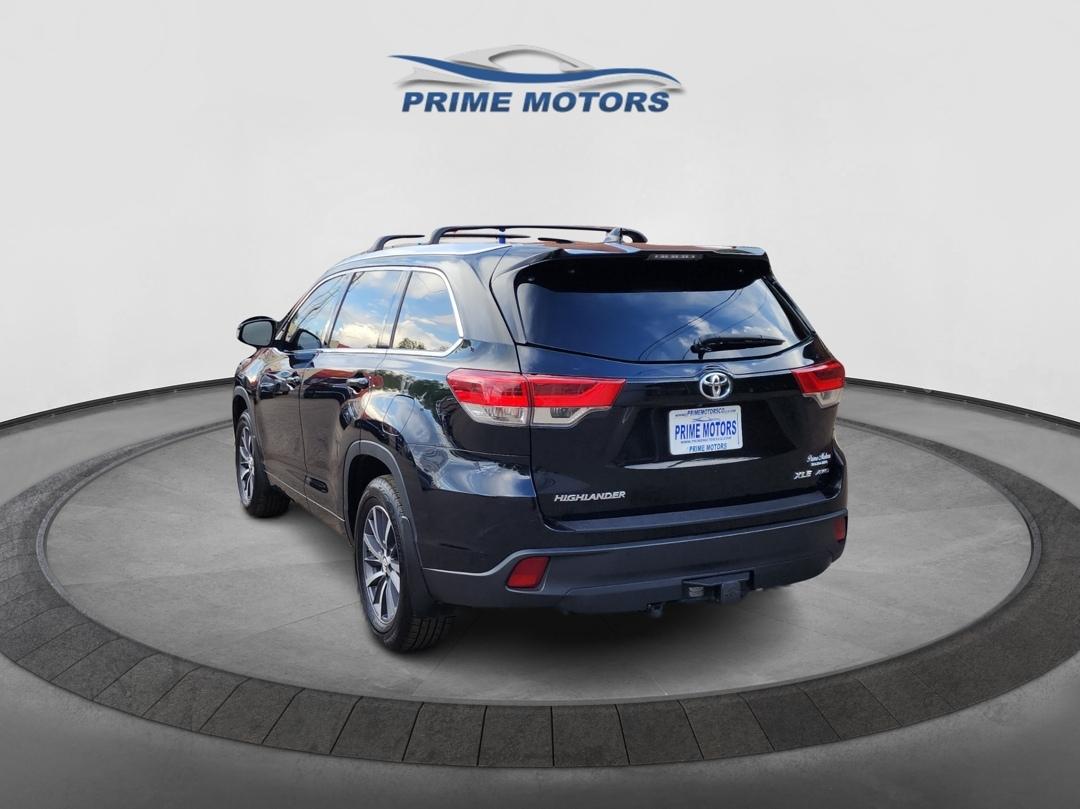 Toyota Highlander XLE AWD V6 2017