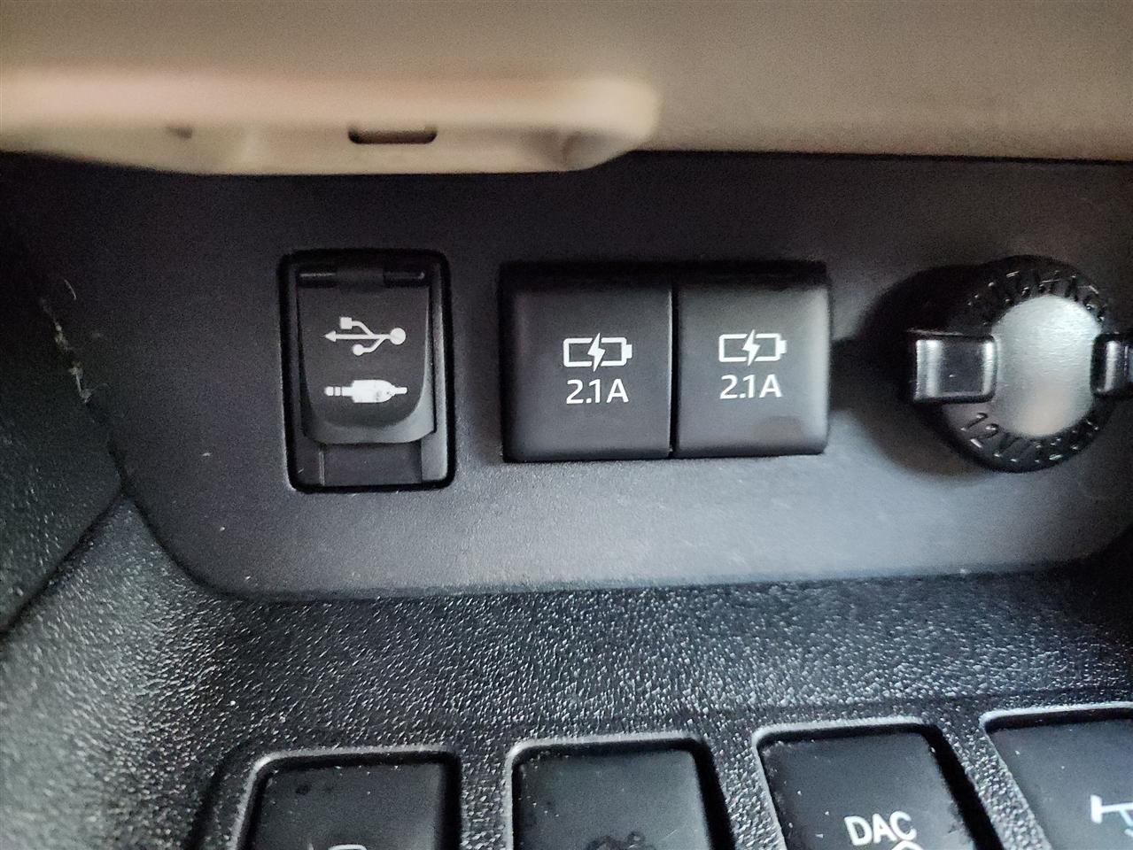 Toyota Highlander XLE AWD V6 2017