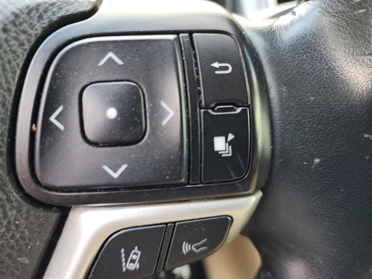 Toyota Highlander XLE AWD V6 2017