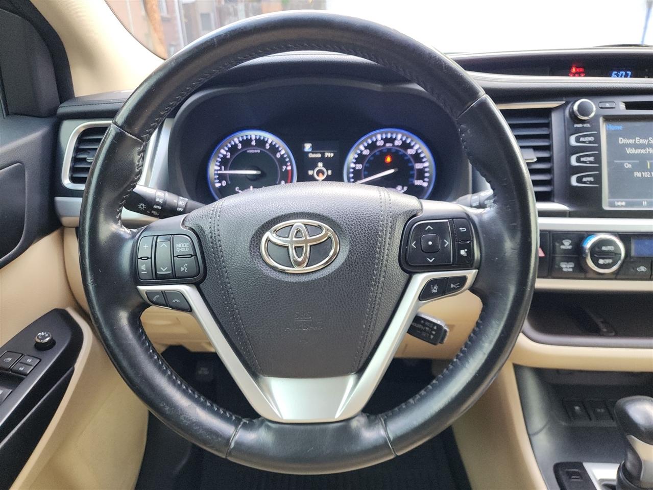 Toyota Highlander XLE AWD V6 2017
