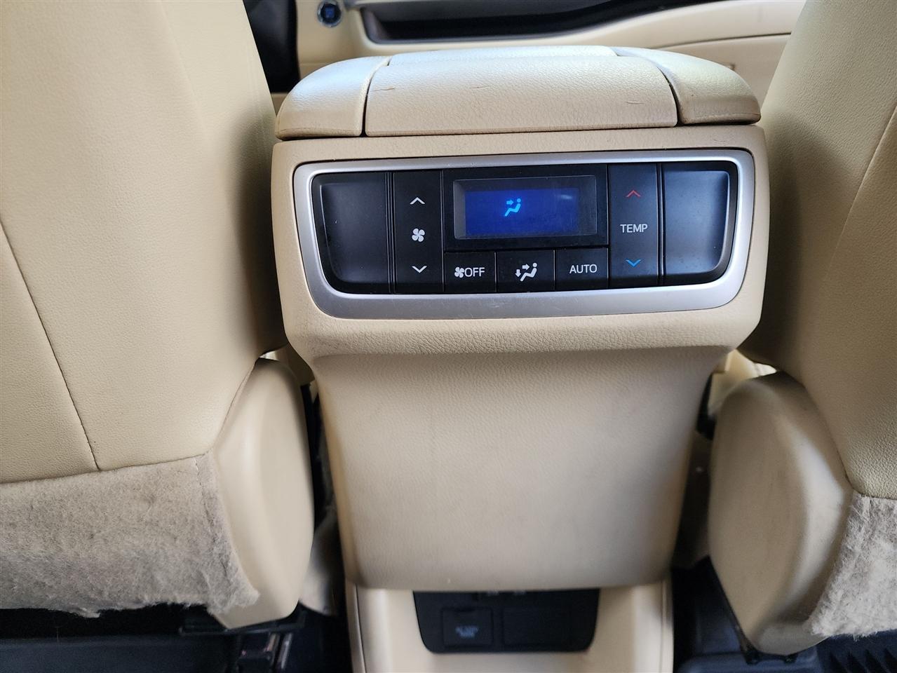 Toyota Highlander XLE AWD V6 2017