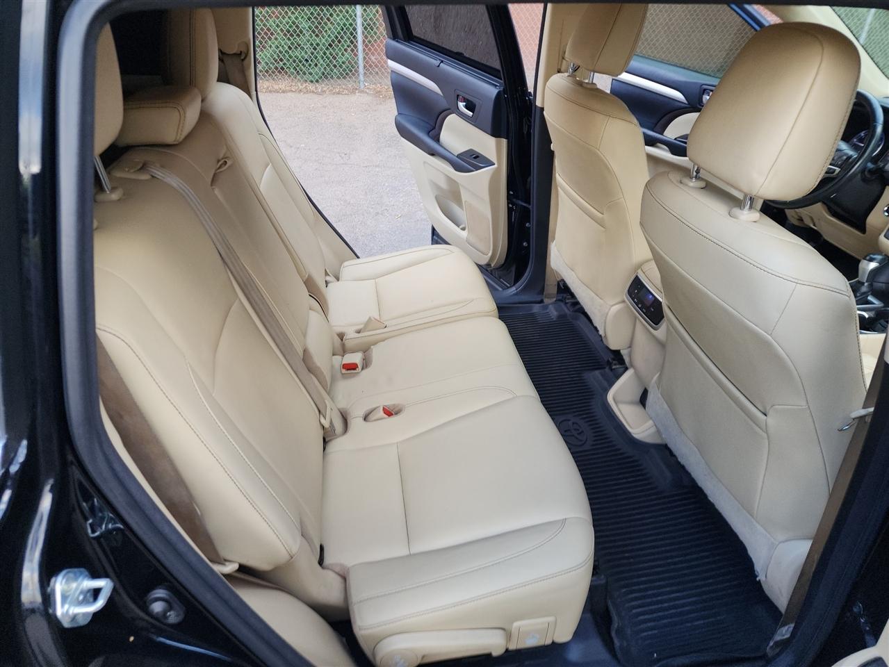 Toyota Highlander XLE AWD V6 2017