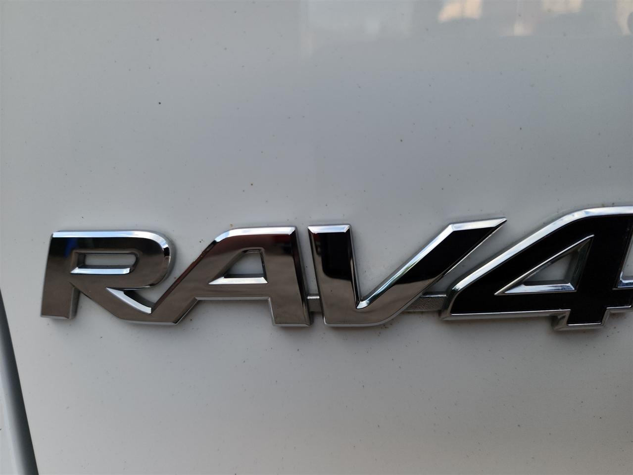Toyota RAV4 LE AWD 2024