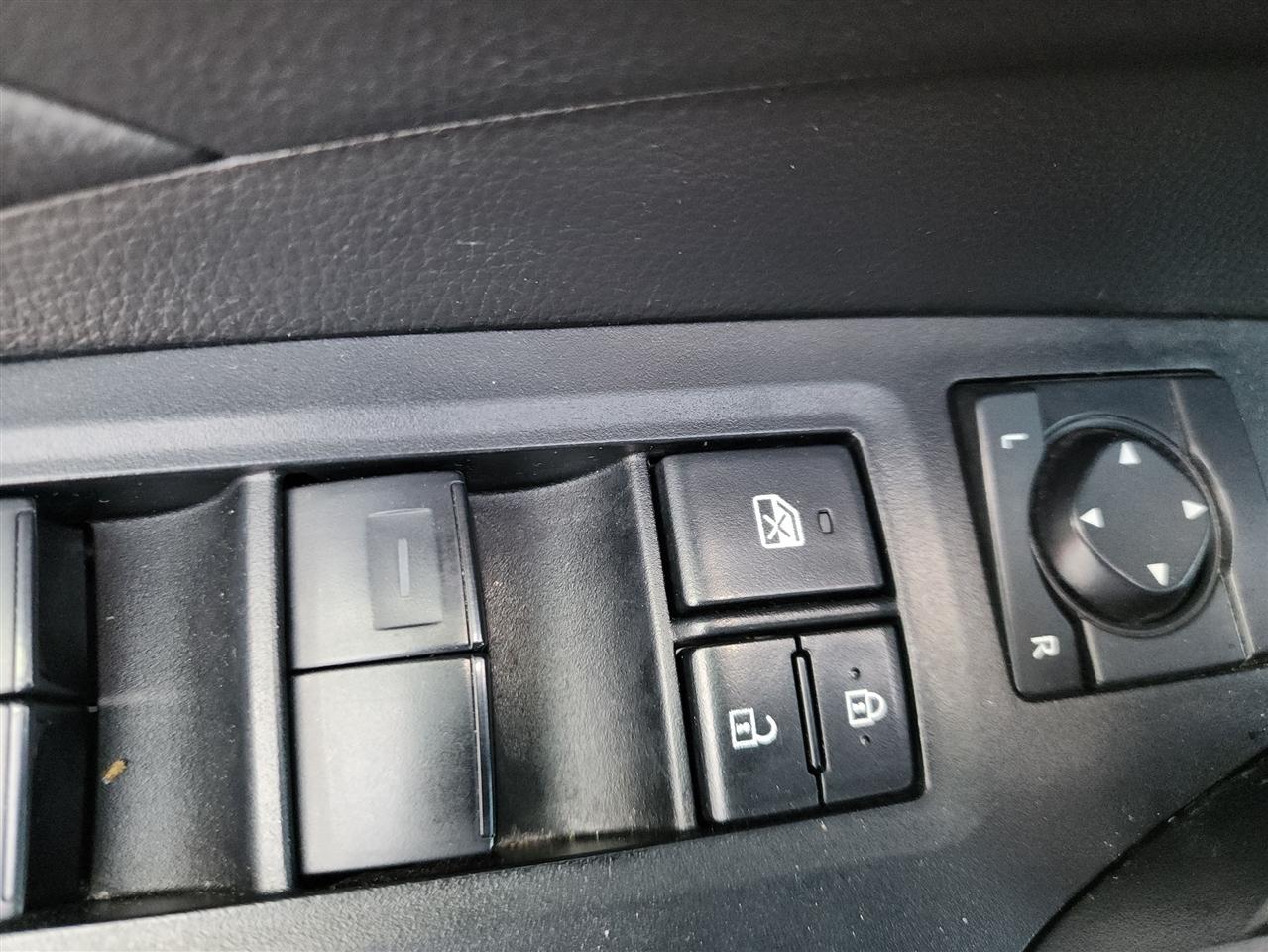 Toyota RAV4 LE AWD 2024