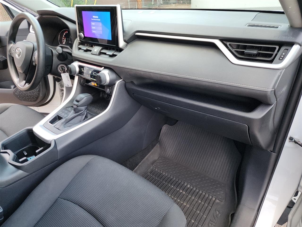 Toyota RAV4 LE AWD 2024