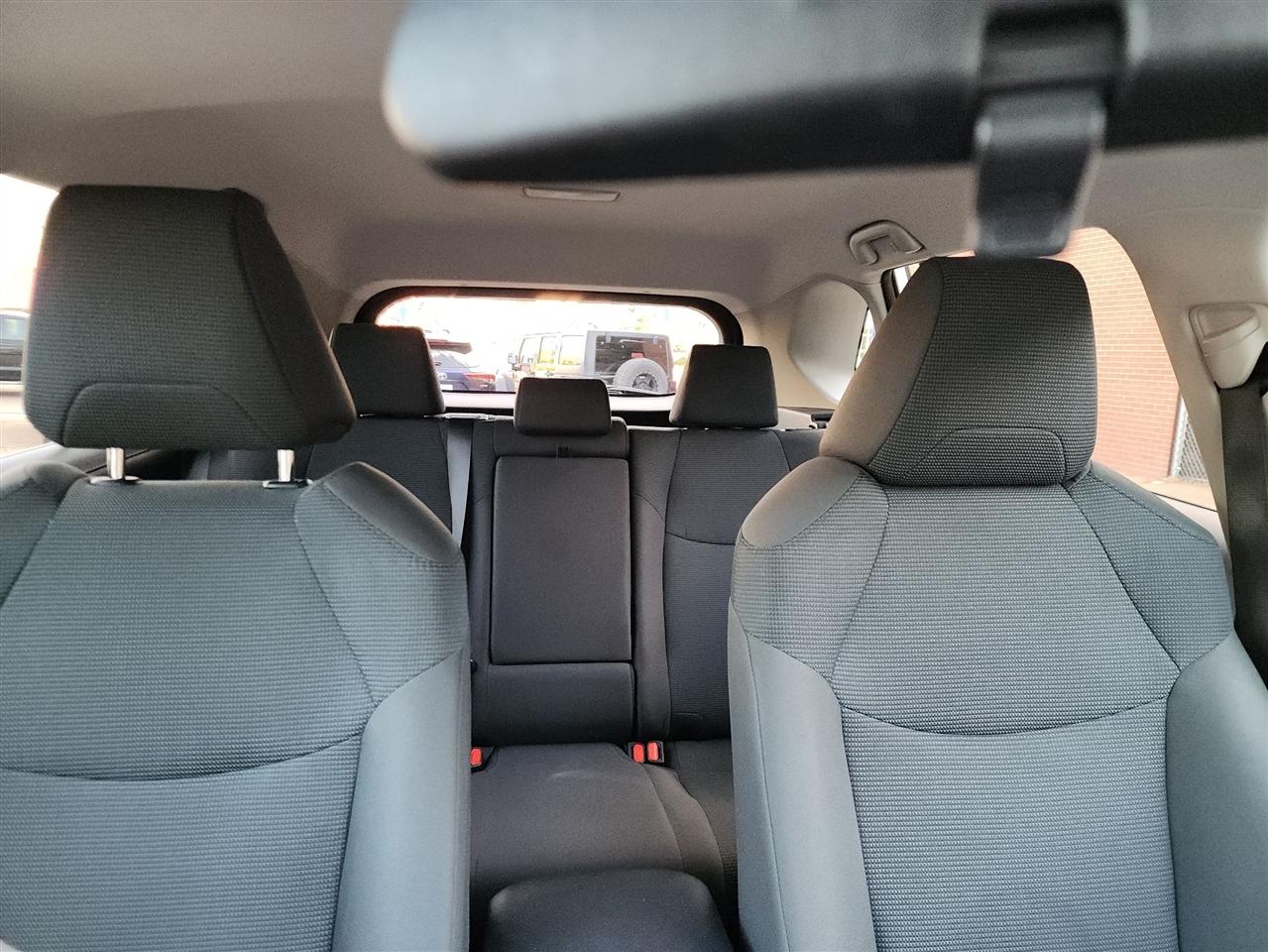 Toyota RAV4 LE AWD 2024