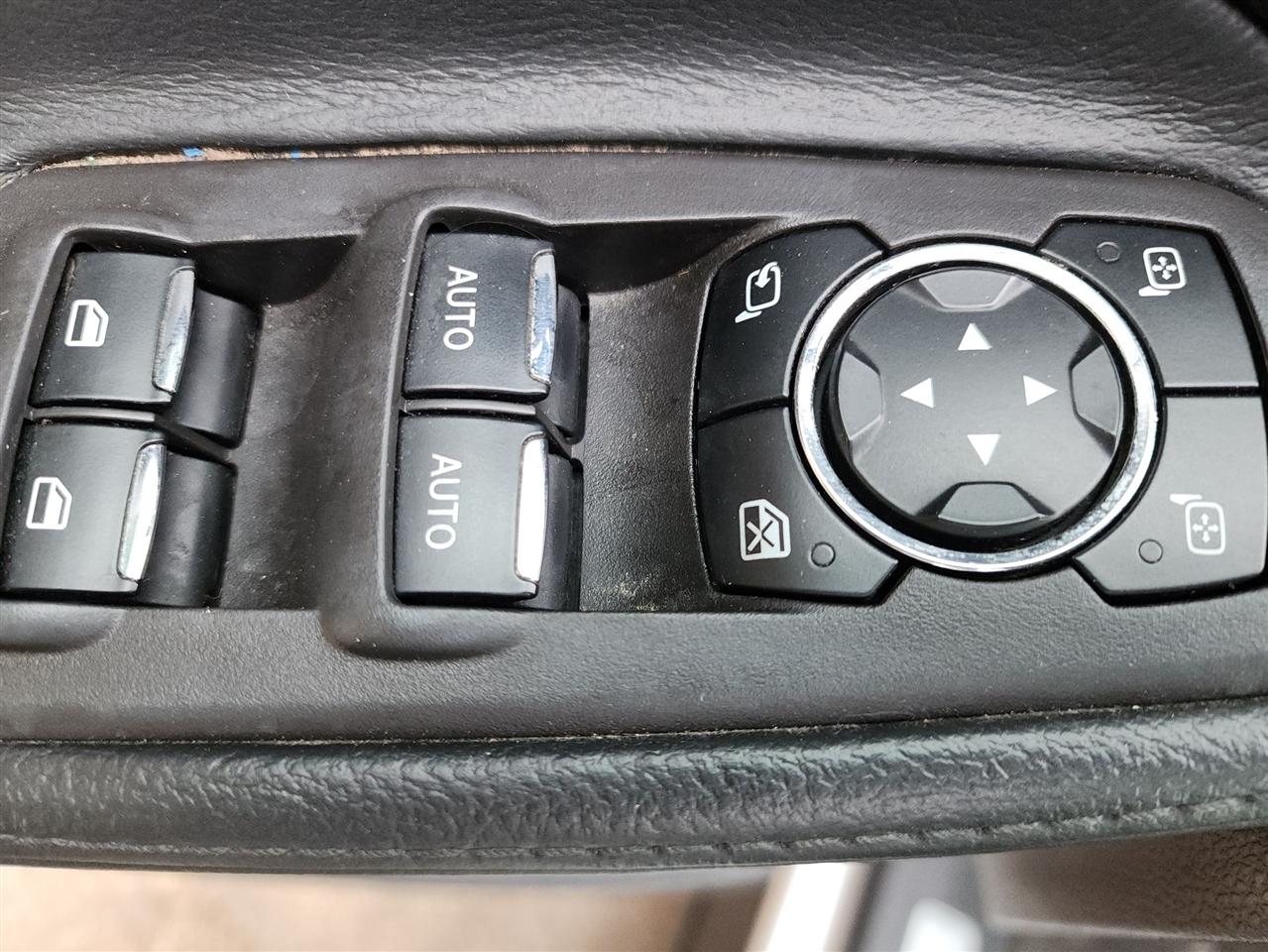 Ford Explorer Limited 4WD 2014