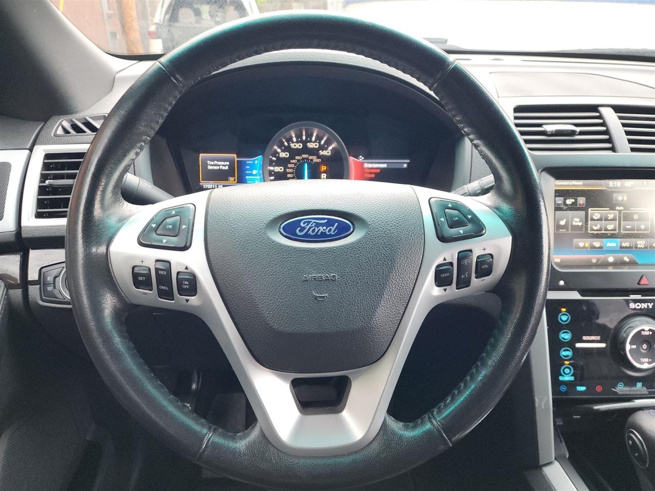 Ford Explorer Limited 4WD 2014