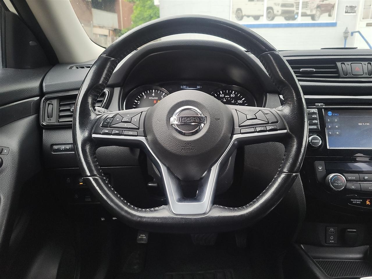 Nissan Rogue SV AWD 2017