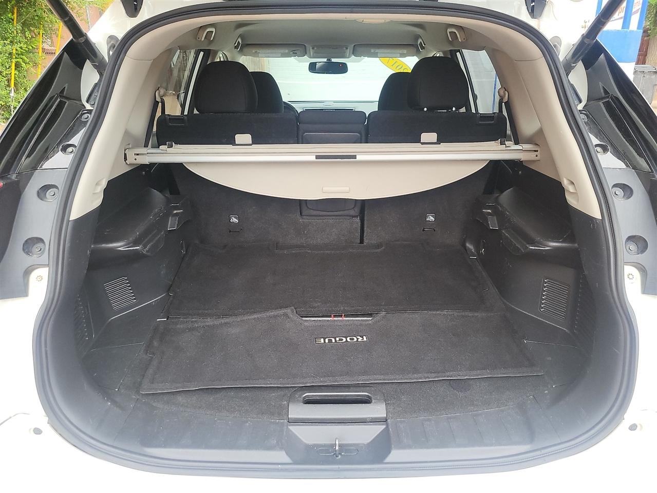 Nissan Rogue SV AWD 2017
