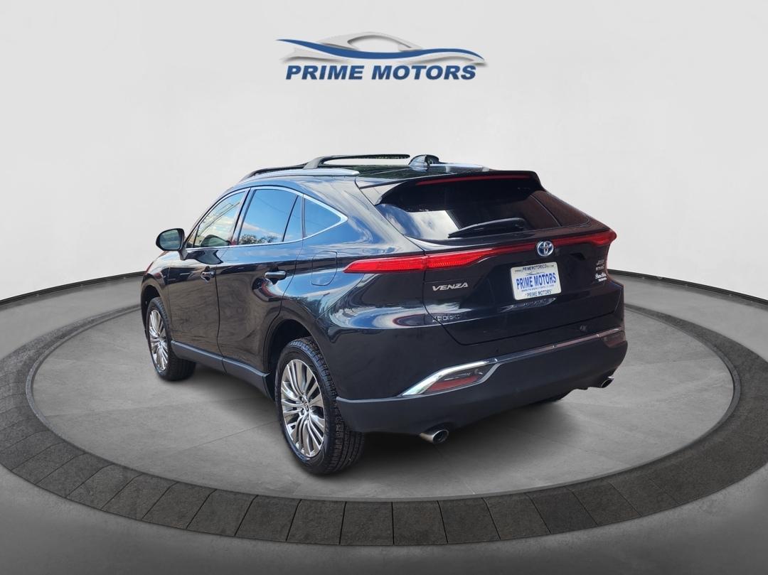 Toyota Venza XLE 2022