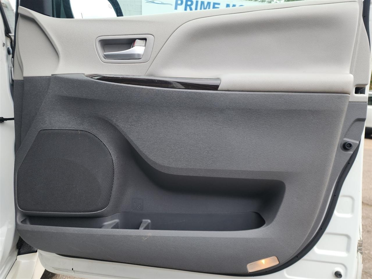 Toyota Sienna XLE 2018