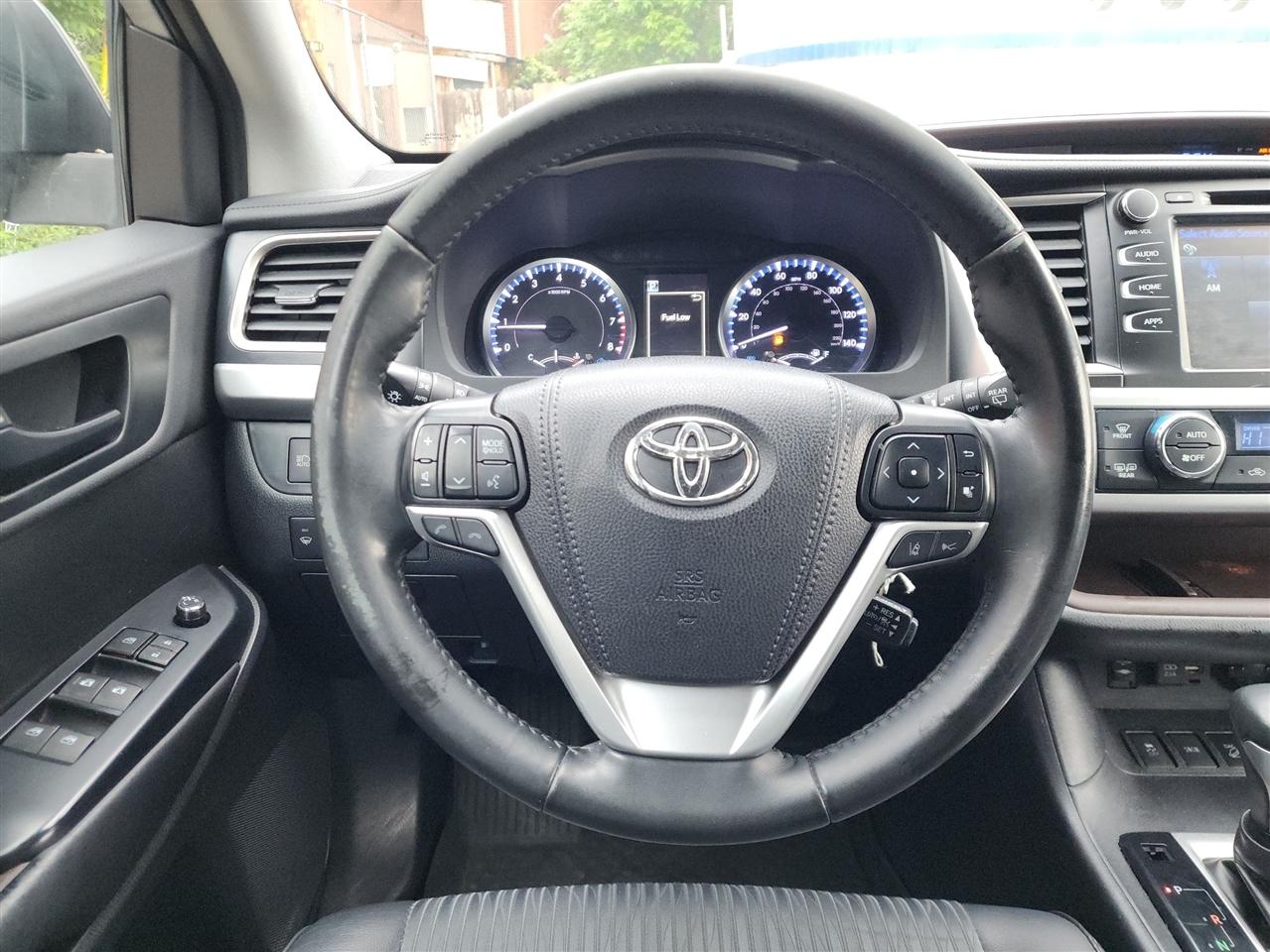 Toyota Highlander LE Plus AWD V6 2019