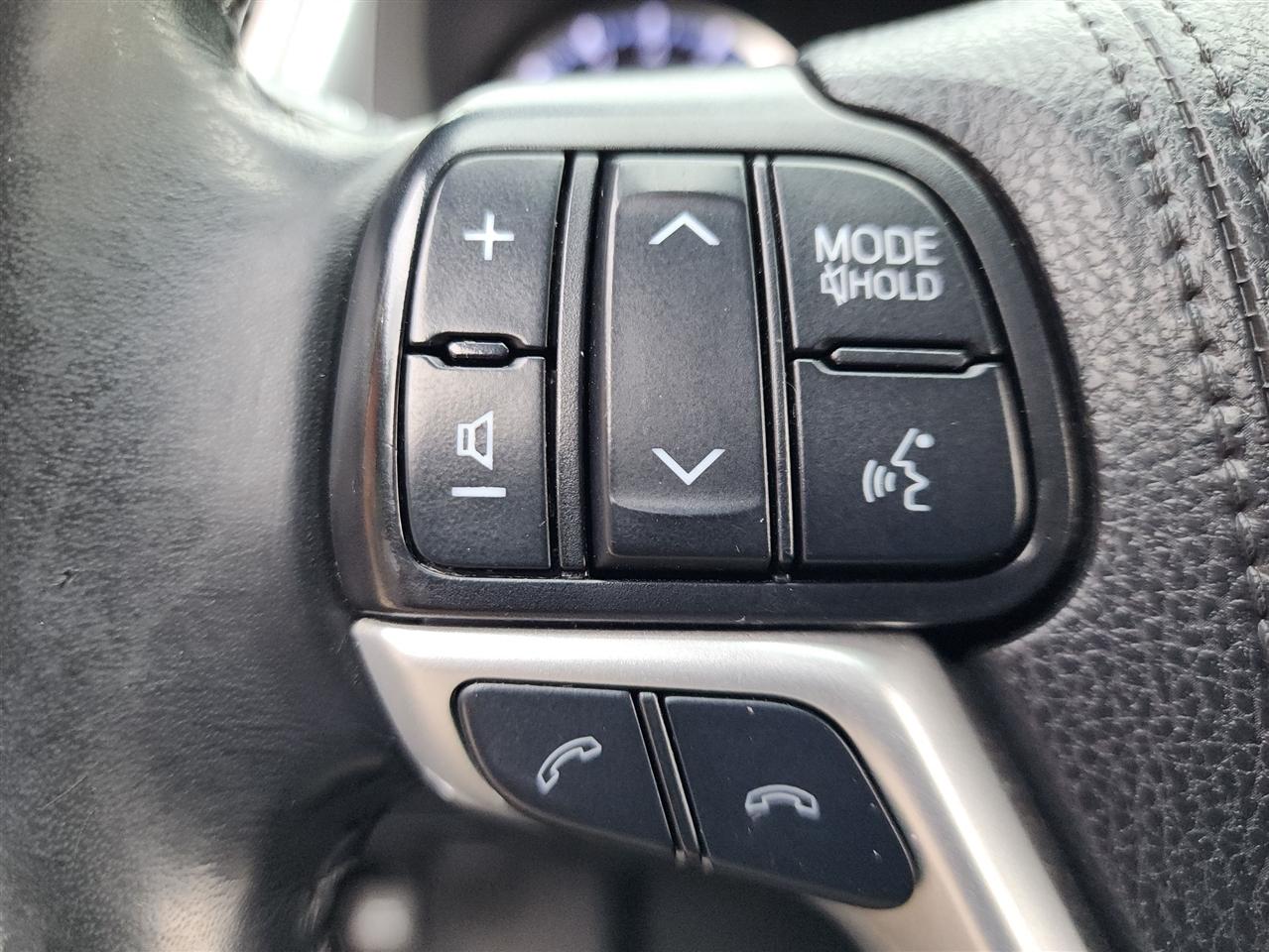 Toyota Highlander LE Plus AWD V6 2019