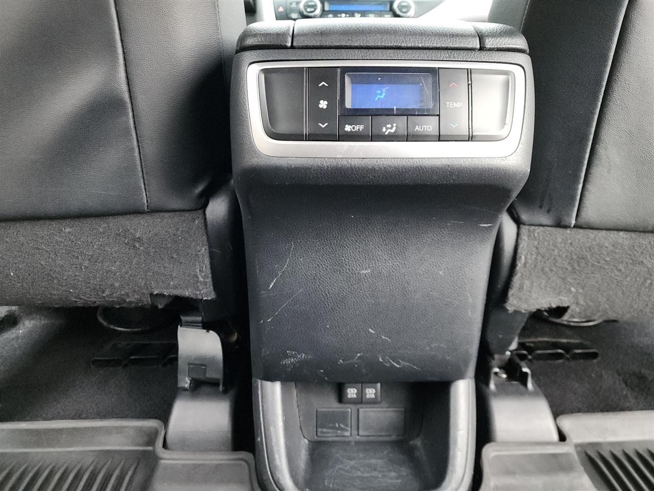 Toyota Highlander LE Plus AWD V6 2019