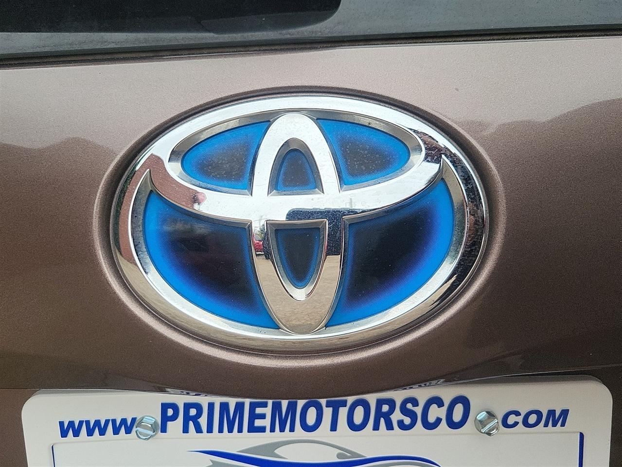 Toyota Prius V Three 2016
