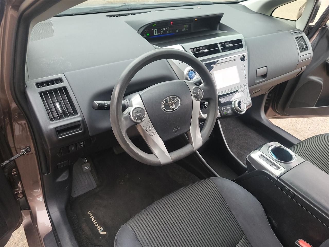 Toyota Prius V Three 2016