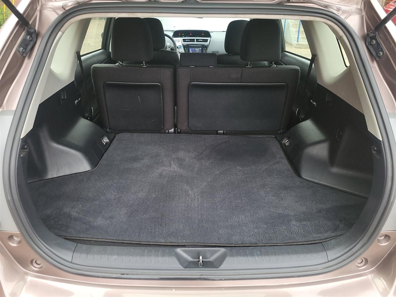 Toyota Prius V Three 2016