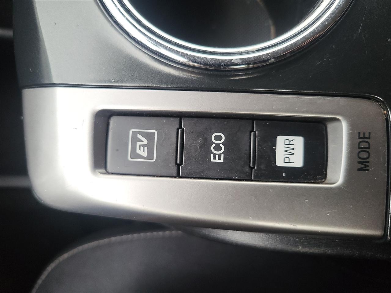 Toyota Prius V Three 2016