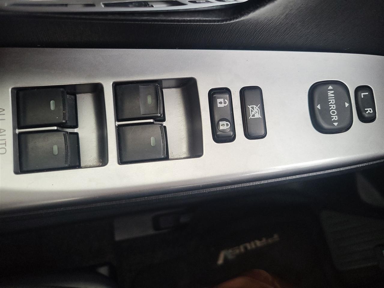 Toyota Prius V Three 2016