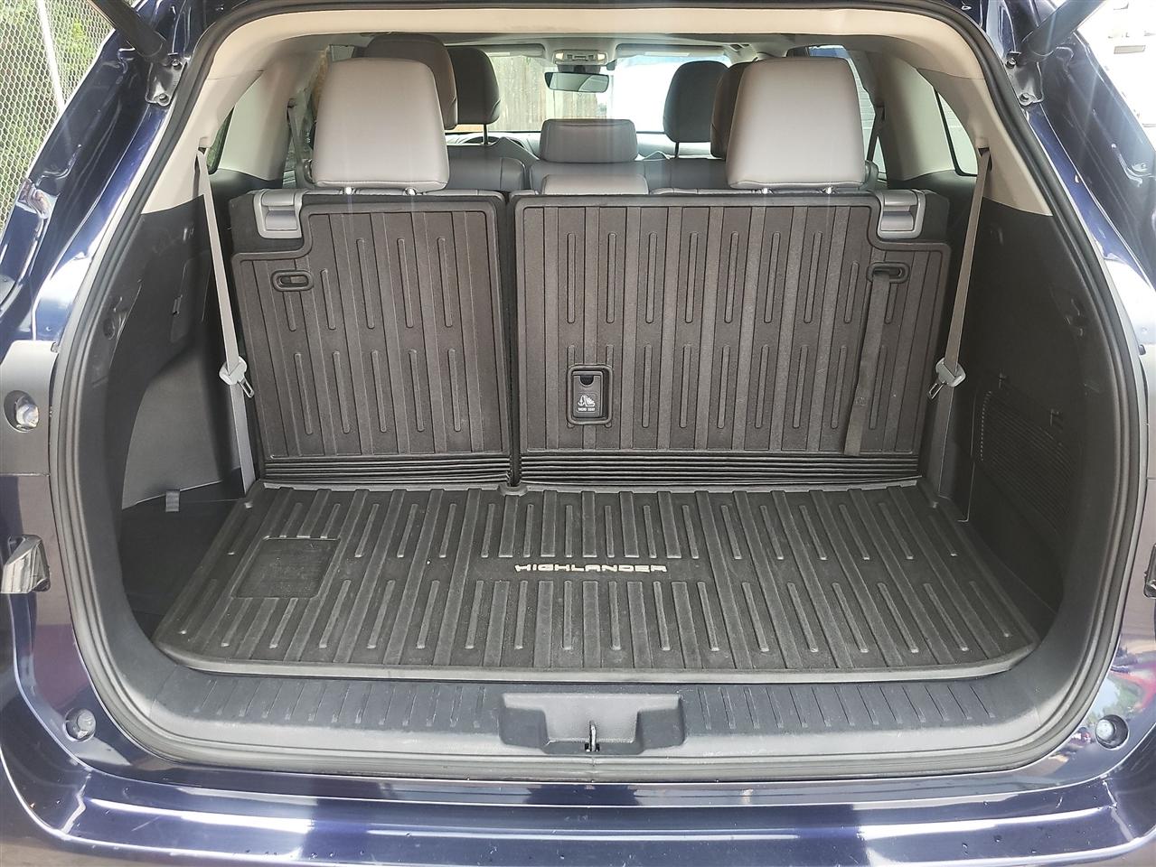 Toyota Highlander Hybrid XLE AWD 2021