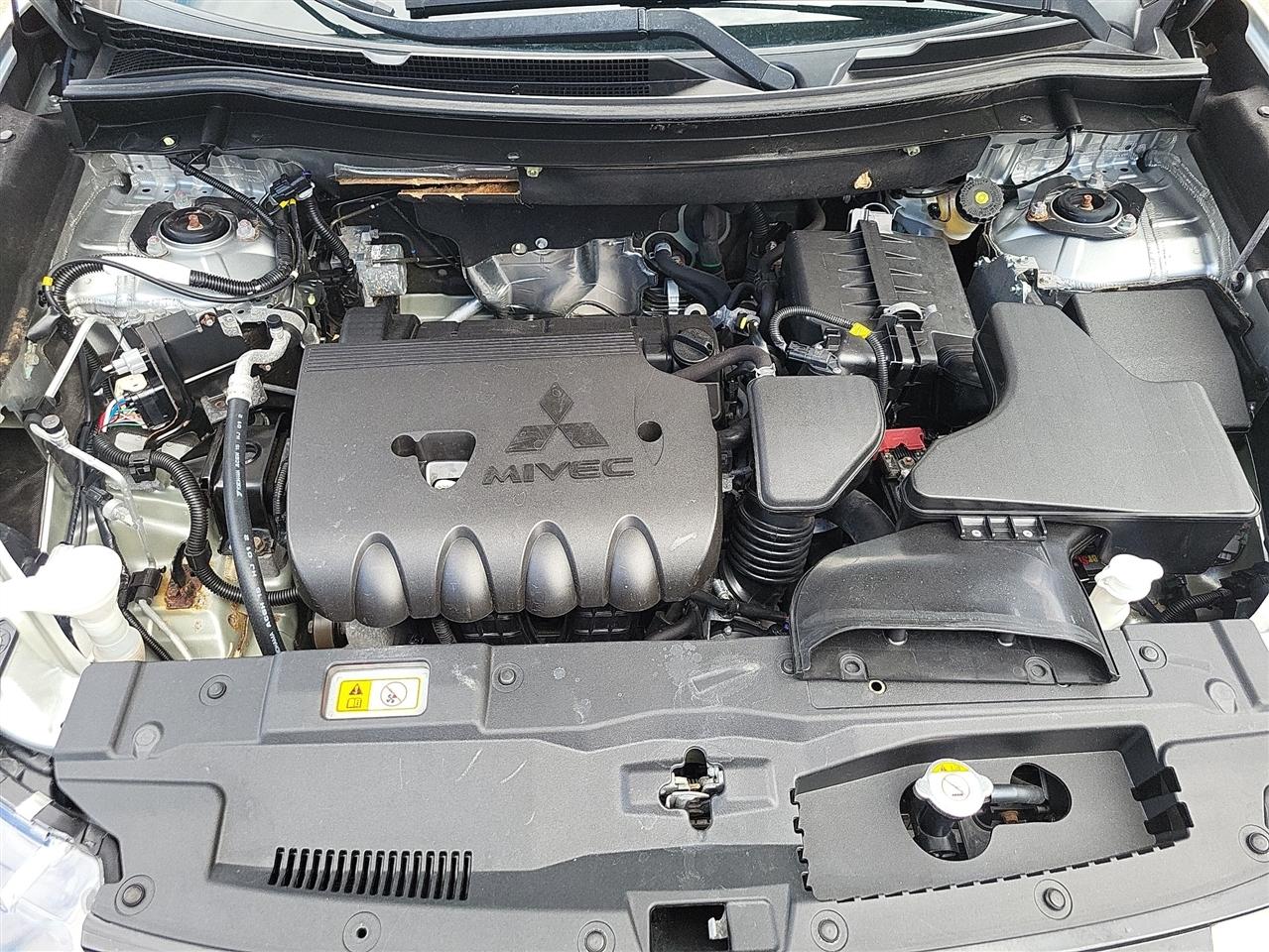 Mitsubishi Outlander SE AWD 2019
