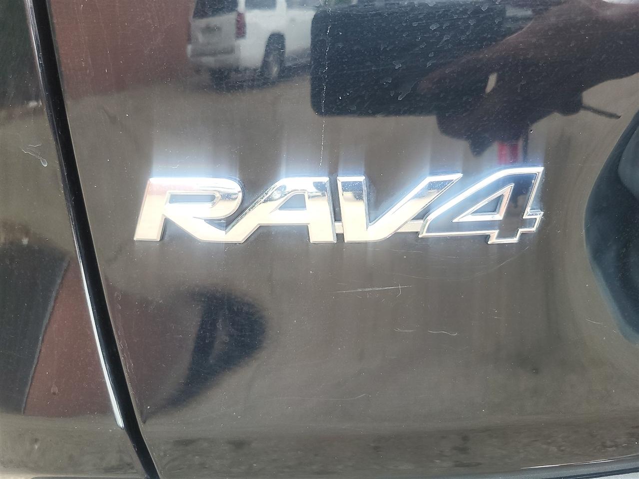 Toyota RAV4 Hybrid LE 2023