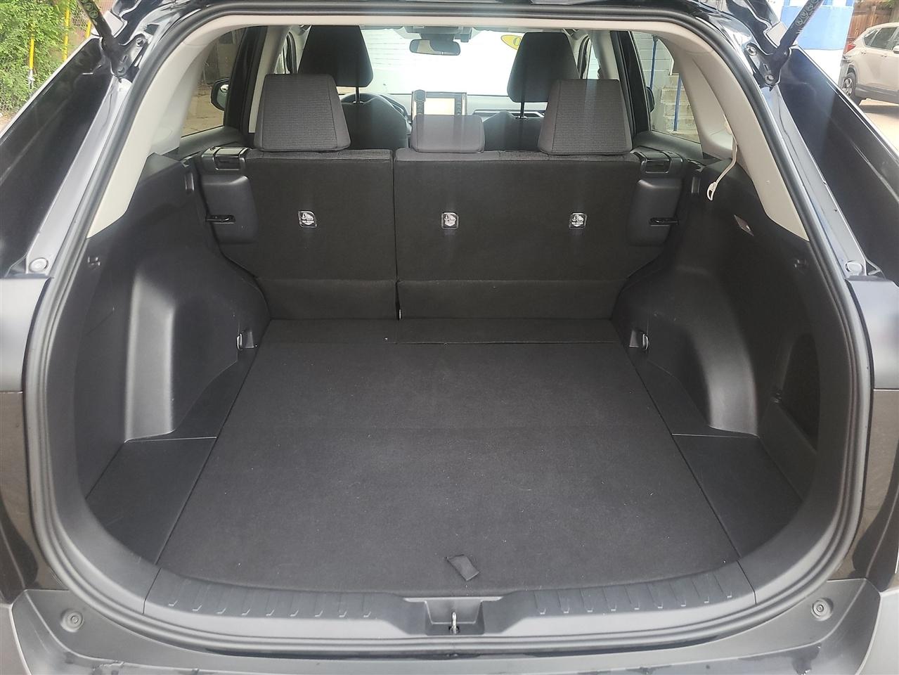 Toyota RAV4 Hybrid LE 2023
