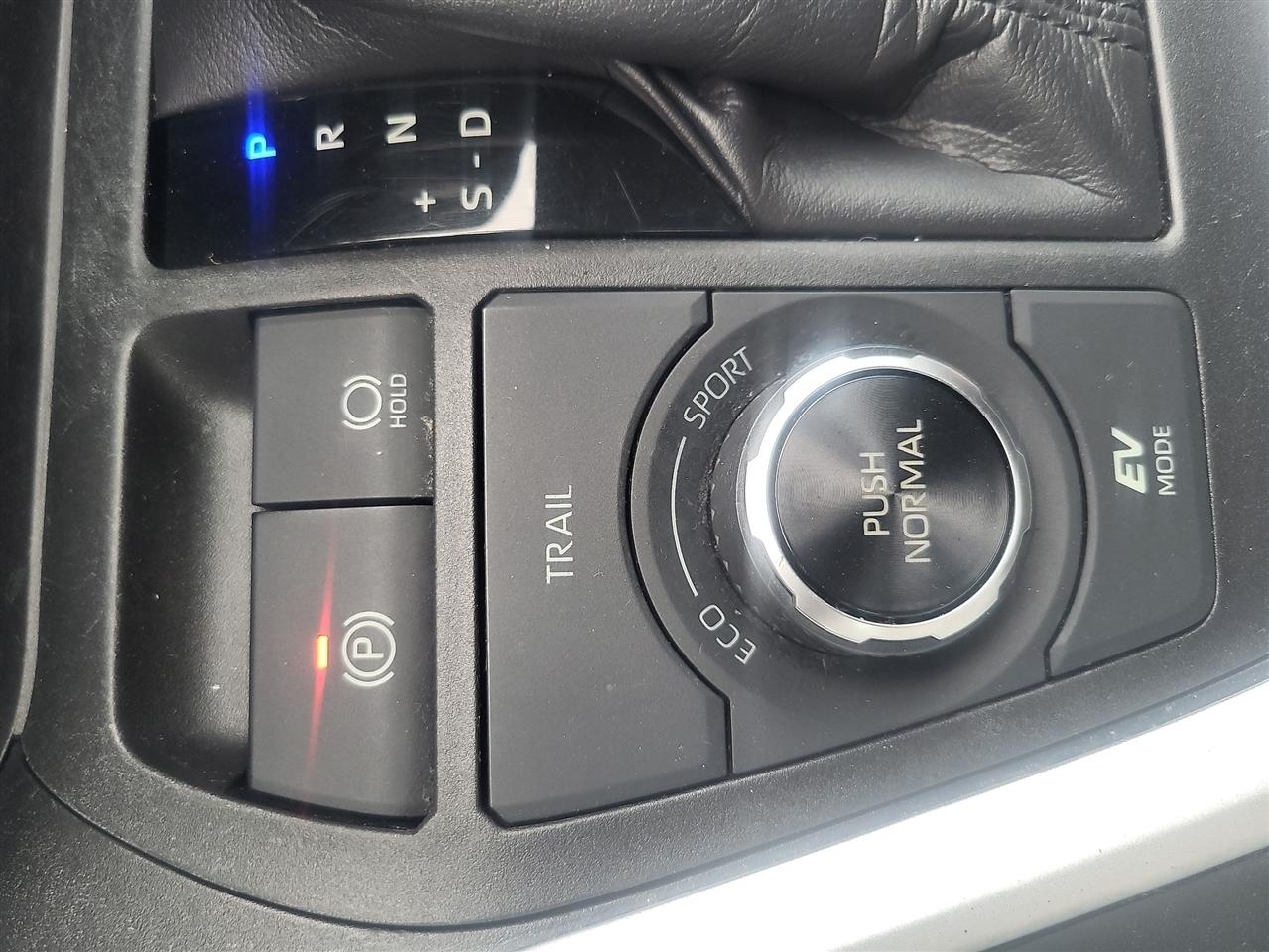 Toyota RAV4 Hybrid LE 2023
