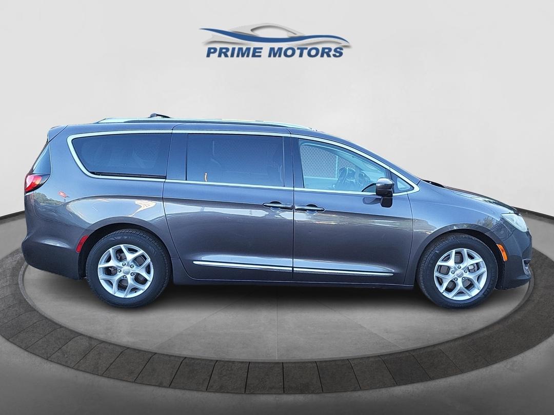 Chrysler Pacifica Touring-L Plus 2017